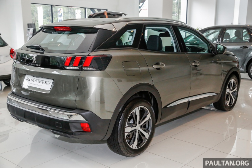 FIRST LOOK: 2017 Peugeot 3008 SUV walk-around 699058
