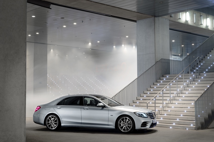 Mercedes-Benz S560e debuts in Frankfurt – up to 50 km of electric driving range, 0-100 km/h in 5 seconds 709286