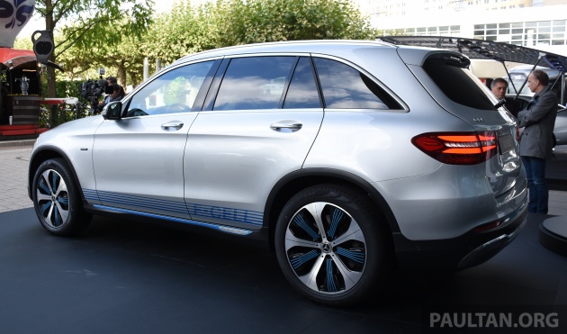 Mercedes-Benz GLC F-Cell revealed in pre-production form at Frankfurt show – two electric energy sources