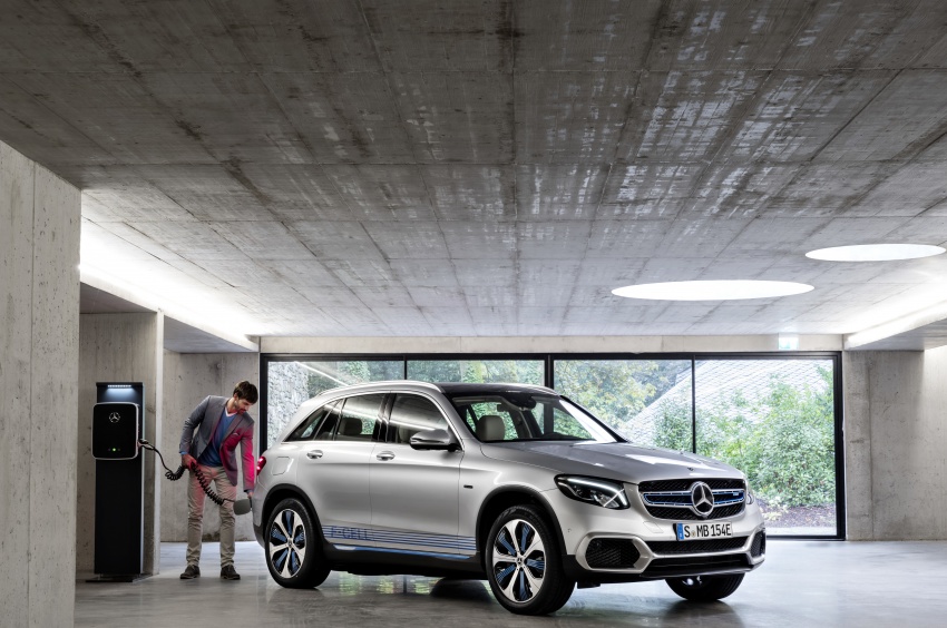 Mercedes-Benz GLC F-Cell revealed in pre-production form at Frankfurt show – two electric energy sources 710368