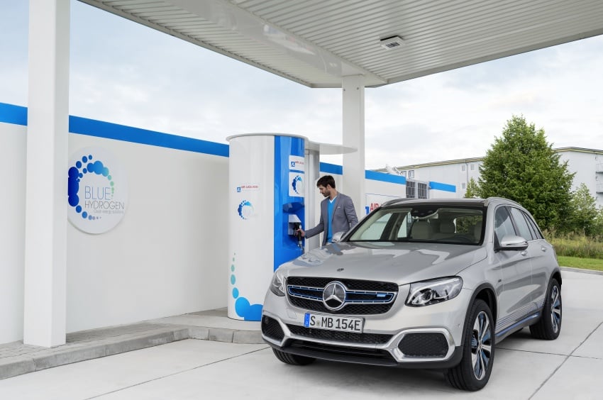 Mercedes-Benz GLC F-Cell revealed in pre-production form at Frankfurt show – two electric energy sources 710356