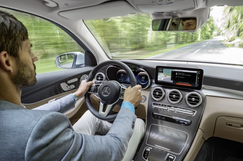 Mercedes-Benz GLC F-Cell revealed in pre-production form at Frankfurt show – two electric energy sources 710380