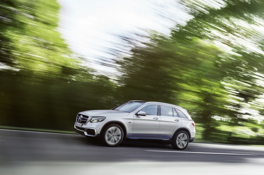 Mercedes-Benz GLC F-Cell revealed in pre-production form at Frankfurt show – two electric energy sources 710384