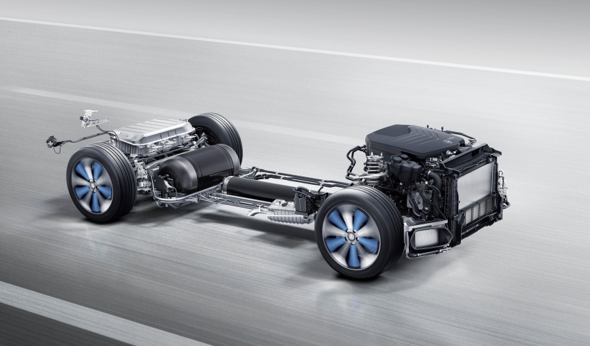 Mercedes-Benz GLC F-Cell revealed in pre-production form at Frankfurt show – two electric energy sources 710392