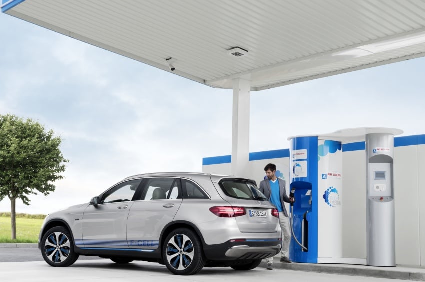 Mercedes-Benz GLC F-Cell revealed in pre-production form at Frankfurt show – two electric energy sources 710358
