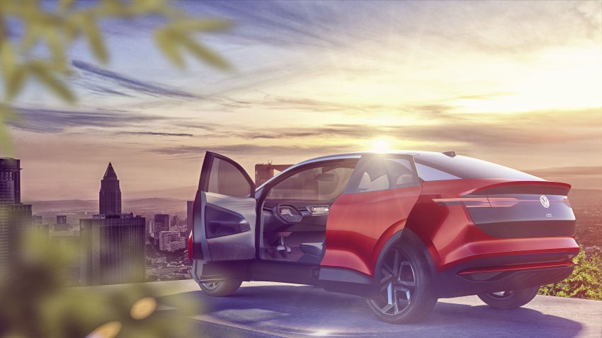 VW I.D. Crozz updated in Frankfurt – part of EV thrust 708731