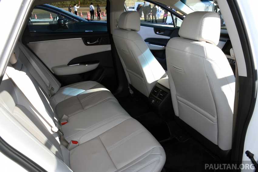 DRIVEN: Honda Clarity Fuel Cell and Plug-In Hybrid in Japan – offering a clearer insight to the future 727443