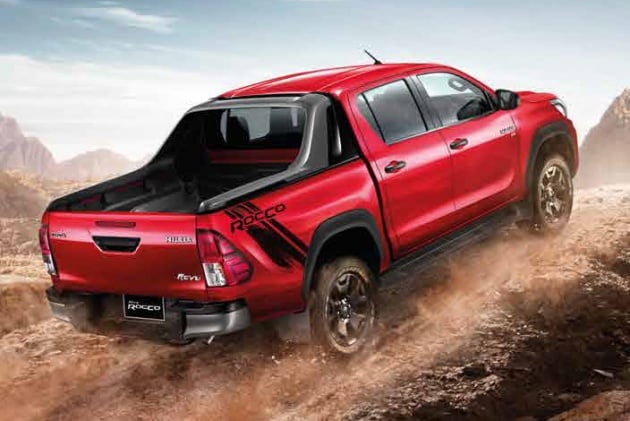 2018 Toyota Hilux facelift gets new Tacoma-style face