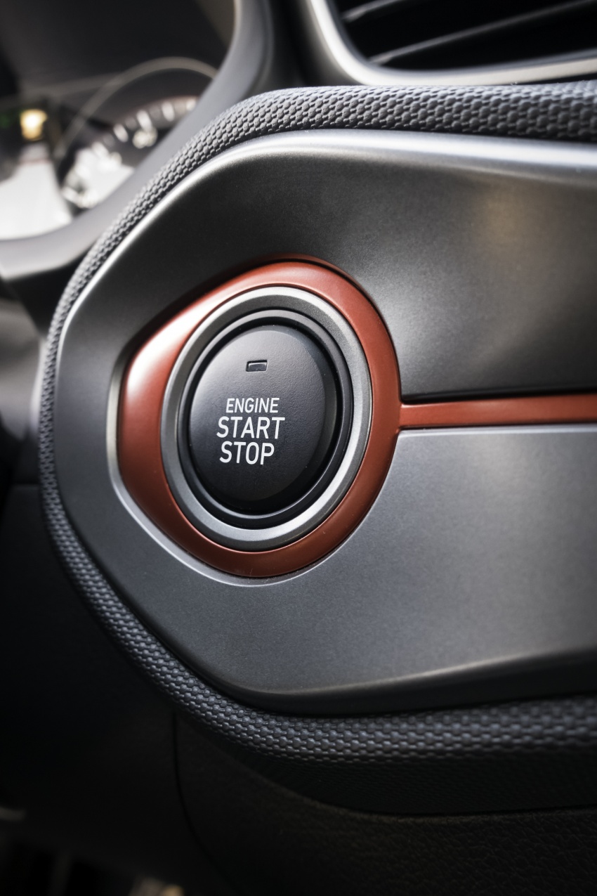 2019 Hyundai Veloster debuts at Detroit Auto Show – new N performance model joins the range with 275 hp 762805