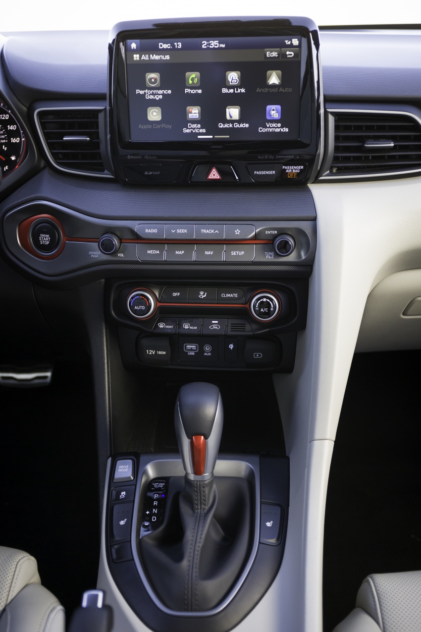 2019 Hyundai Veloster debuts at Detroit Auto Show – new N performance model joins the range with 275 hp 762870