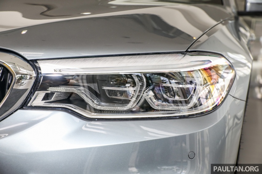 GALLERY: BMW 530e iPerformance plug-in vs 530i 769821