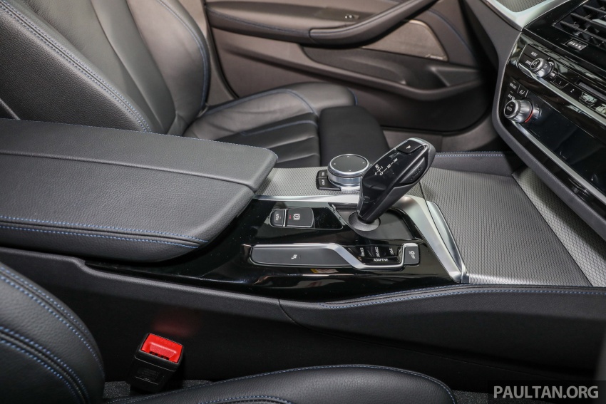 GALLERY: BMW 530e iPerformance plug-in vs 530i 769844