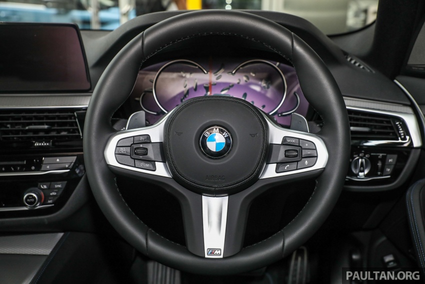 GALLERY: BMW 530e iPerformance plug-in vs 530i 769837