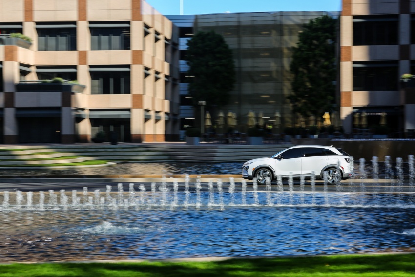 Hyundai Nexo – hydrogen fuel cell EV debuts at CES 758284