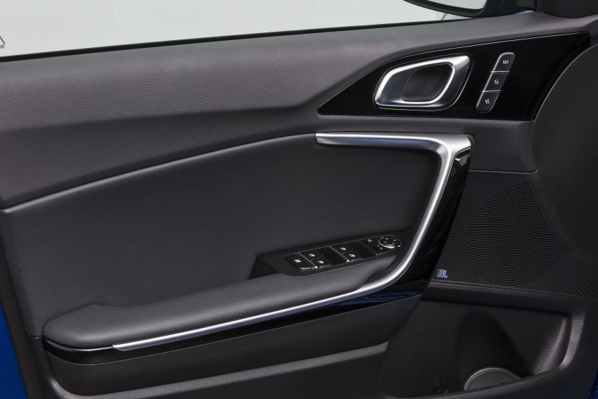 Kia Ceed revealed ahead of Geneva Motor Show – third-gen model gets new styling, name, more tech 779671