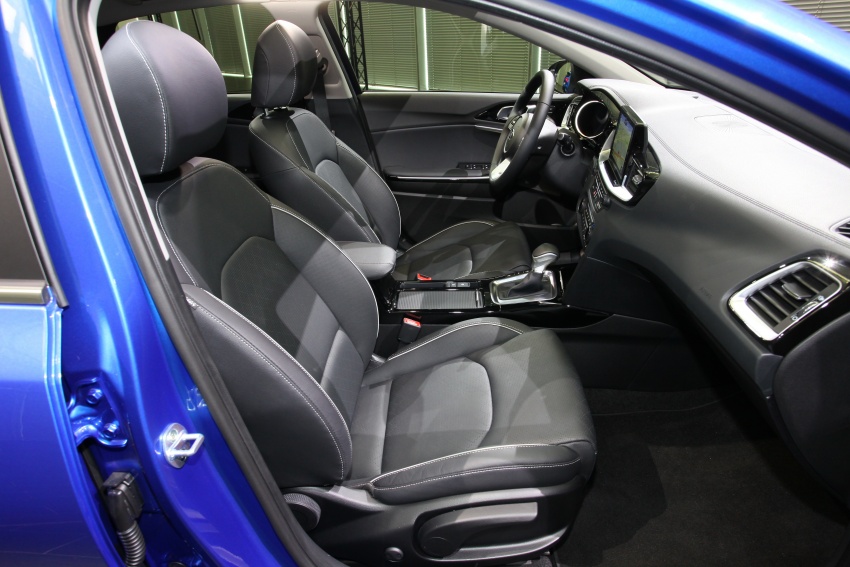 Kia Ceed revealed ahead of Geneva Motor Show – third-gen model gets new styling, name, more tech 779642