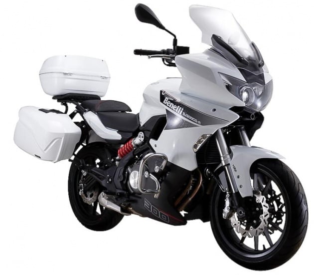 2018 Benelli 302R Tourer revealed in China – RM22k