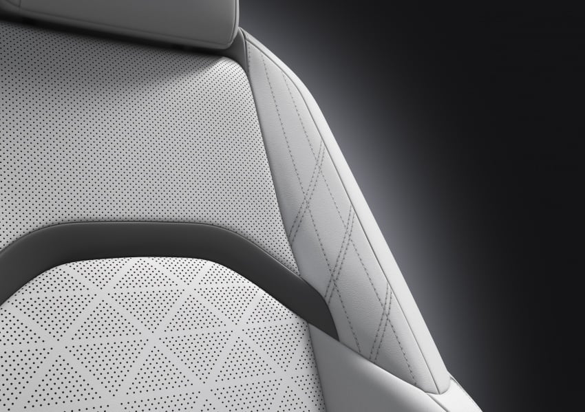 2019 Lexus UX SUV – slots under NX, 2.0 NA, hybrid 790138