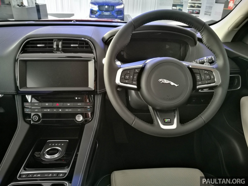 Jaguar F-Pace 2.0L Ingenium in M’sia, under RM500k 792145