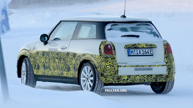 SPYSHOTS: MINI Cooper E on winter trials, 2019 debut