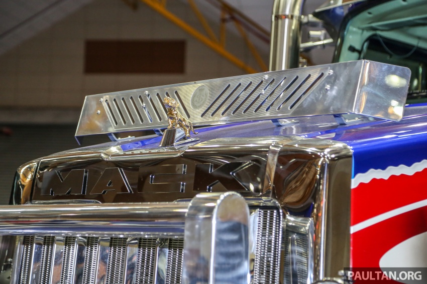 GALLERY: Sultan of Johor’s Mack Super-Liner truck 795925