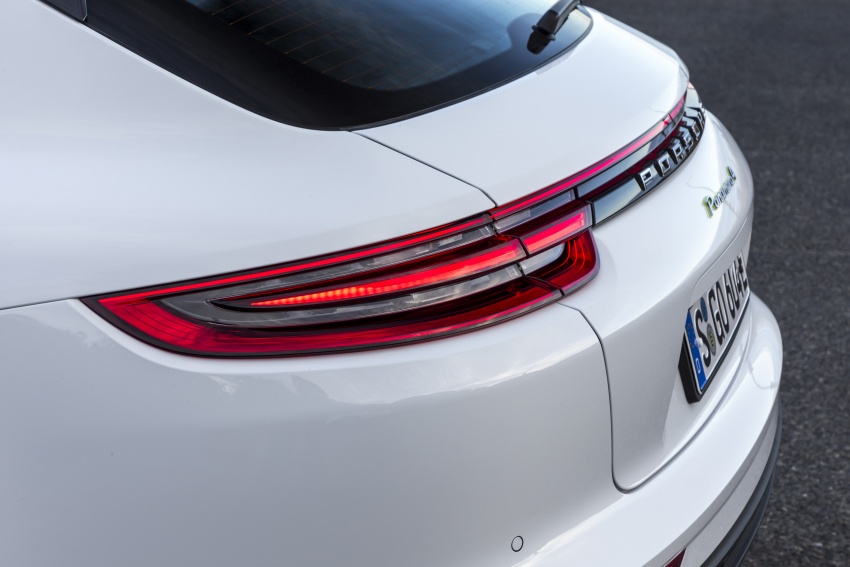 Porsche Panamera Sport Turismo – wagon mewah kini diperkenalkan secara rasmi di M’sia dengan 3 varian 797572