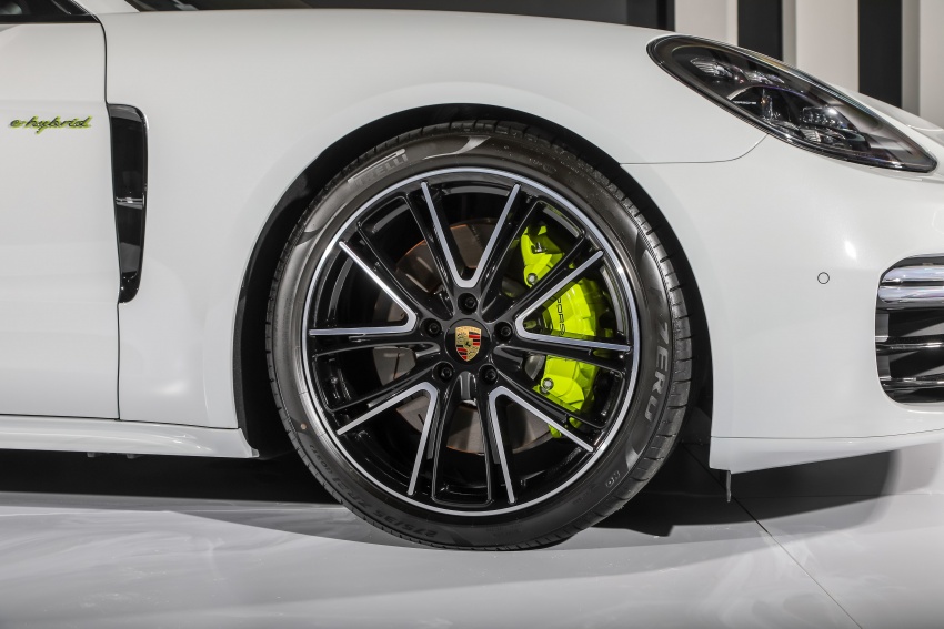 Porsche Panamera Sport Turismo – wagon mewah kini diperkenalkan secara rasmi di M’sia dengan 3 varian 797581