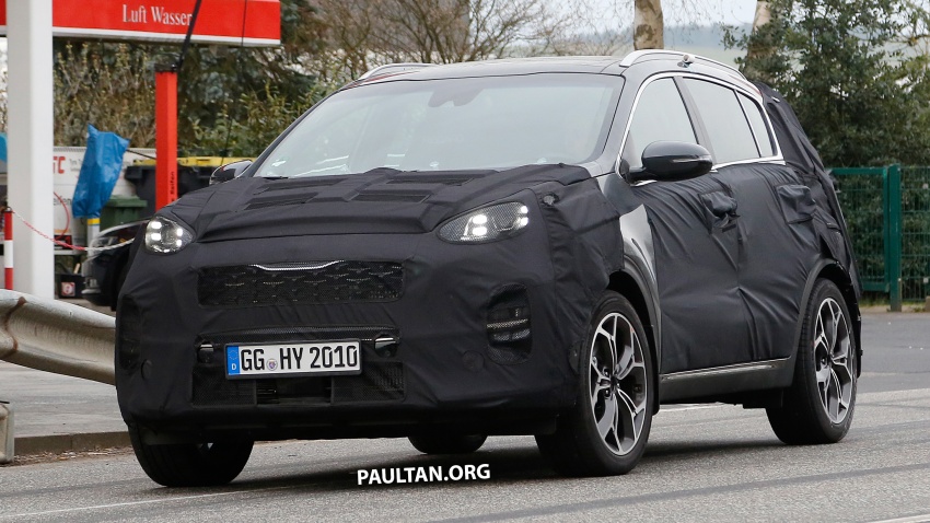 SPIED: Kia Sportage facelift seen near the Nurburgring 807786