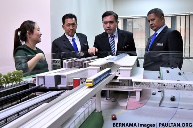 Transport ministry wants more free parking facilities to be built, will benefit frequent commuters – Loke