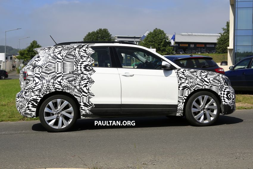 SPYSHOTS: Volkswagen T-Cross testing at the ‘Ring 832111