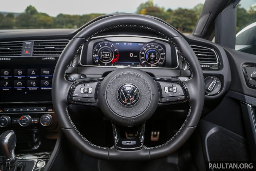 FIRST DRIVE: 2018 Volkswagen Golf GTI and R Mk7.5 826869