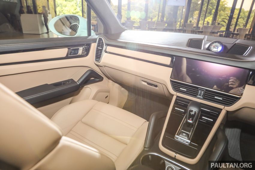 Porsche Cayenne generasi ketiga dilancar di Malaysia – dua varian ditawarkan, harga bermula dari RM745k 836876