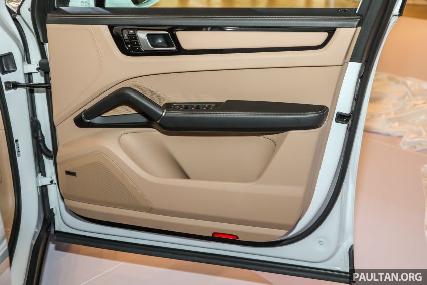 Porsche Cayenne generasi ketiga dilancar di Malaysia – dua varian ditawarkan, harga bermula dari RM745k 836890