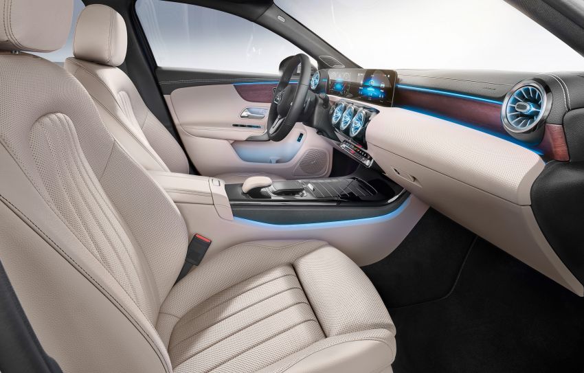 Mercedes-Benz A-Class Sedan V177 akhirnya muncul 843404