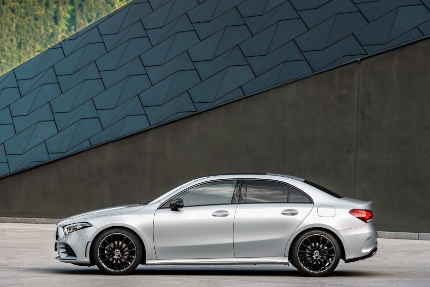 Mercedes-Benz A-Class Sedan V177 akhirnya muncul 843431