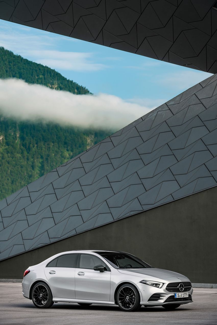 Mercedes-Benz A-Class Sedan V177 akhirnya muncul 843433