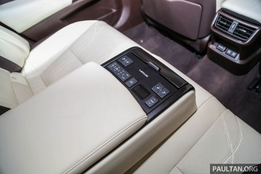 GIIAS 2018: New Lexus ES 300h launched in Indonesia 846558