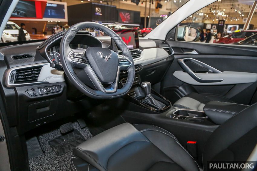 GIIAS 2018: Wuling previews upcoming SUV for Indonesia, based on Chinese market Baojun 530 850451