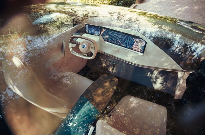 BMW Vision iNEXT previews all-electric SUV for 2021 862295