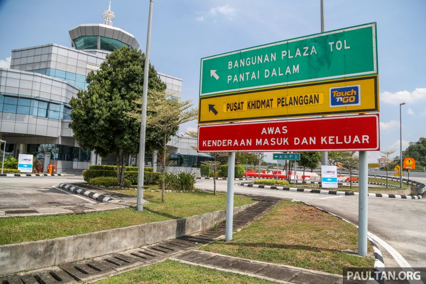 Touch n Go RFID pilot programme starts – we install the sticker and try out the new toll payment system 857203