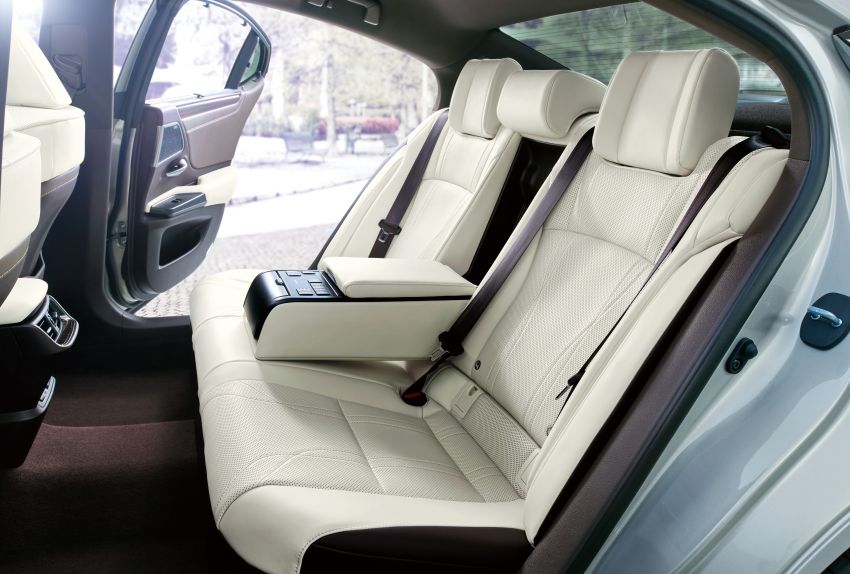 2019 Lexus ES launched in Japan – world’s first side-view cameras, ES 300h hybrid only, RM216k to RM259k 878741