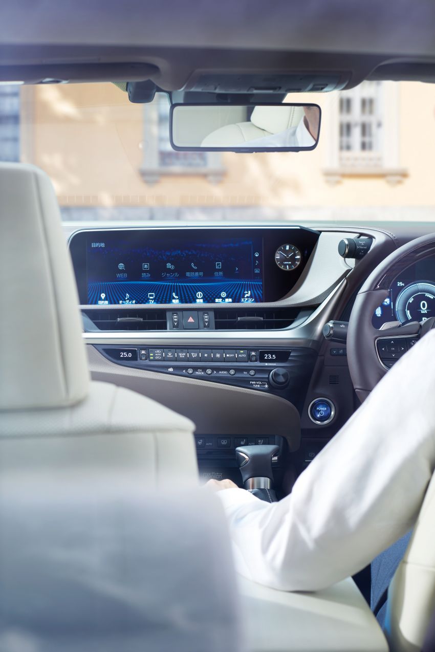 2019 Lexus ES launched in Japan – world’s first side-view cameras, ES 300h hybrid only, RM216k to RM259k 878742
