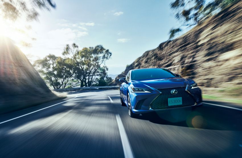 2019 Lexus ES launched in Japan – world’s first side-view cameras, ES 300h hybrid only, RM216k to RM259k 878745