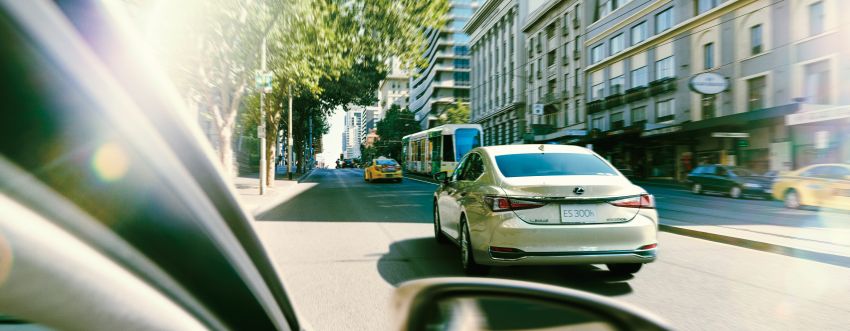 2019 Lexus ES launched in Japan – world’s first side-view cameras, ES 300h hybrid only, RM216k to RM259k 878710