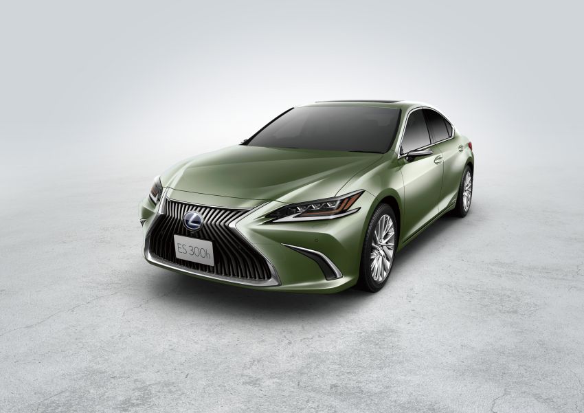 2019 Lexus ES launched in Japan – world’s first side-view cameras, ES 300h hybrid only, RM216k to RM259k 878790