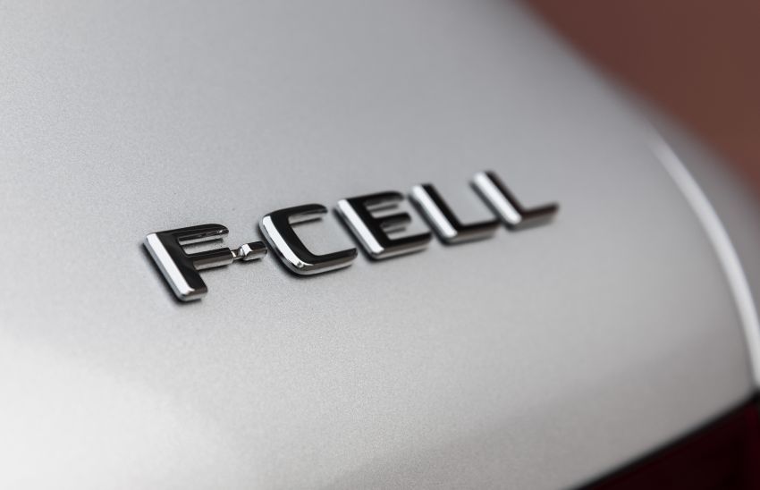 Mercedes-Benz GLC F-Cell – production plug-in hybrid hydrogen SUV debuts with 208 hp, 478 km total range 873695