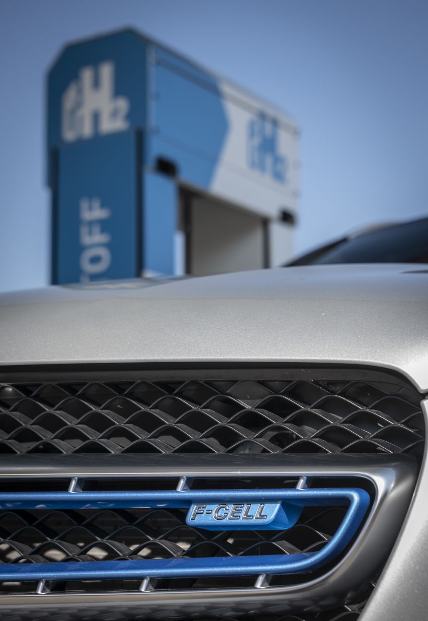 Mercedes-Benz GLC F-Cell – production plug-in hybrid hydrogen SUV debuts with 208 hp, 478 km total range 873740