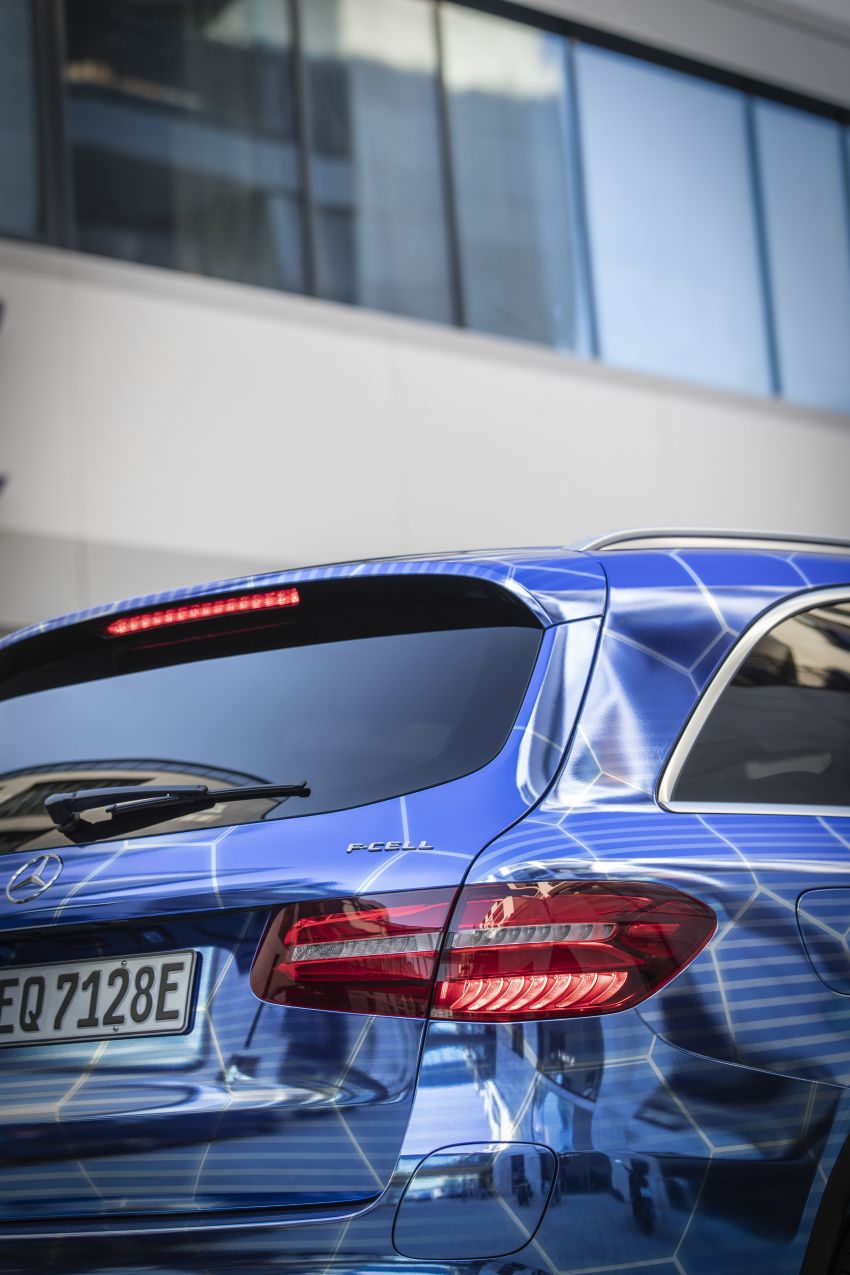 Mercedes-Benz GLC F-Cell – production plug-in hybrid hydrogen SUV debuts with 208 hp, 478 km total range 873785