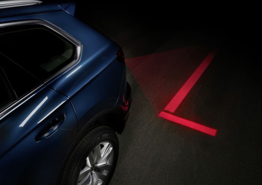 Volkswagen shows off its interactive lighting systems 875149