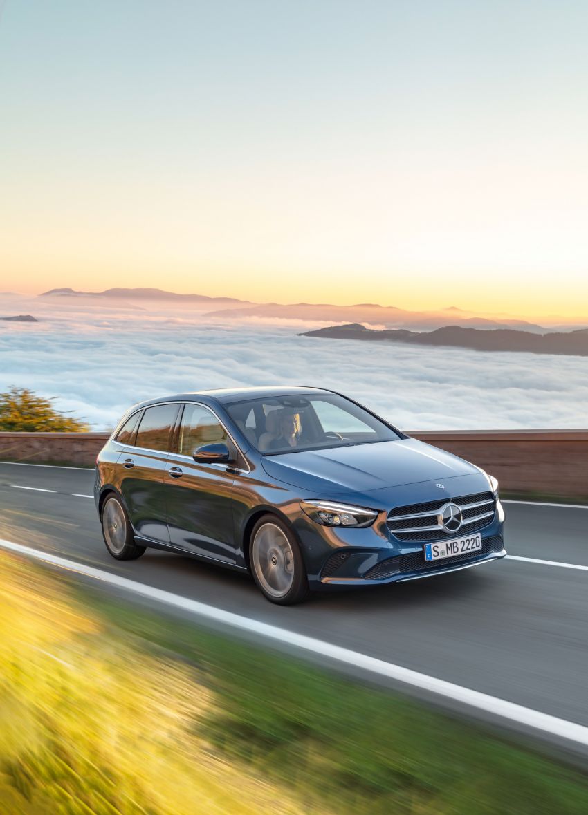 Mercedes-Benz B-Class W247 ditunjuk di Paris Motor Show – pilihan enjin petrol atau diesel, transmisi baru 867704